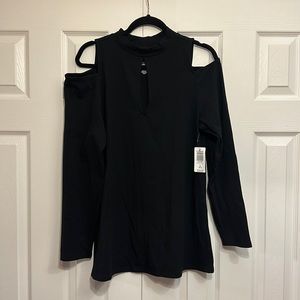 NWT Torrid Cold Shoulder Cutout Top